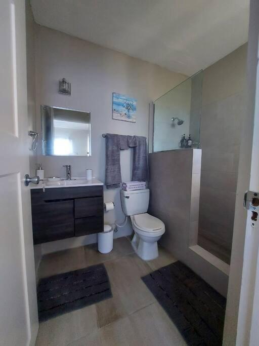 Modern Apartment At The Worthington Kingston Extérieur photo